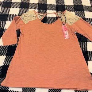 Woman’s Brand New Size Small ANAMA Shirt